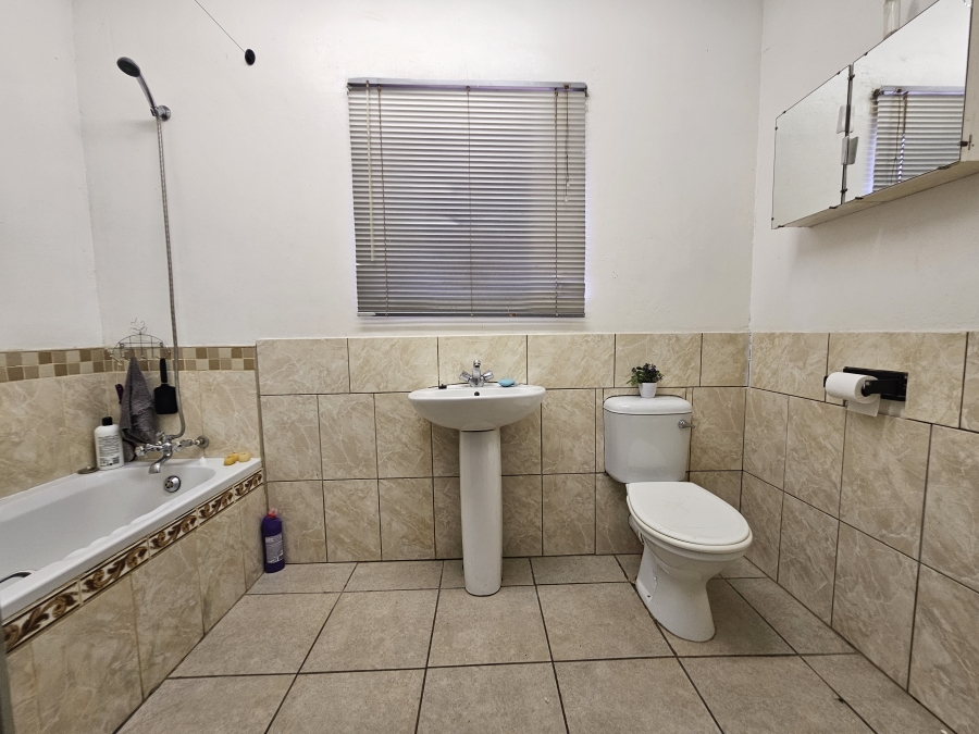 3 Bedroom Property for Sale in Beaconsfield Northern Cape